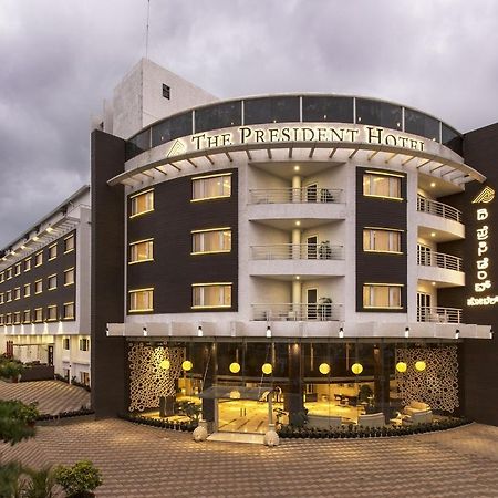 The President Hotel Hubli Exterior foto